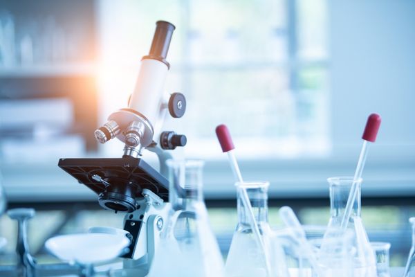 خرید اینترنتی مواد شیمیایی آزمایشگاهی